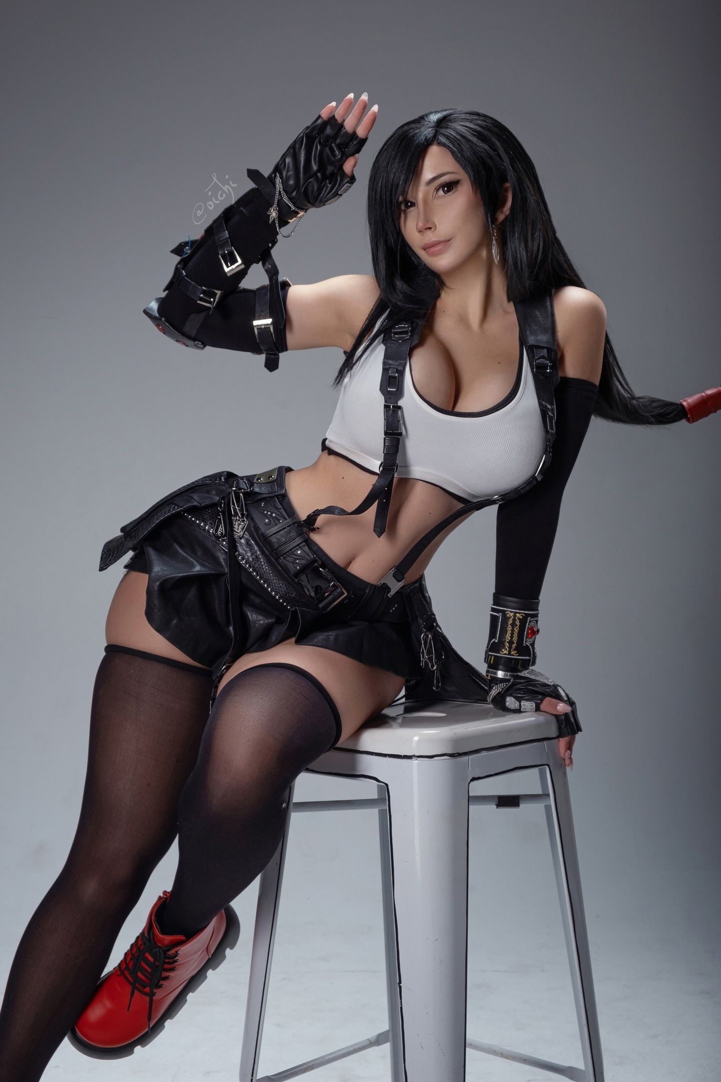 Косплей на Тифу Локхарт из Final Fantasy VII. Косплеер: OICHI. Источник: vk.com/club227533769
