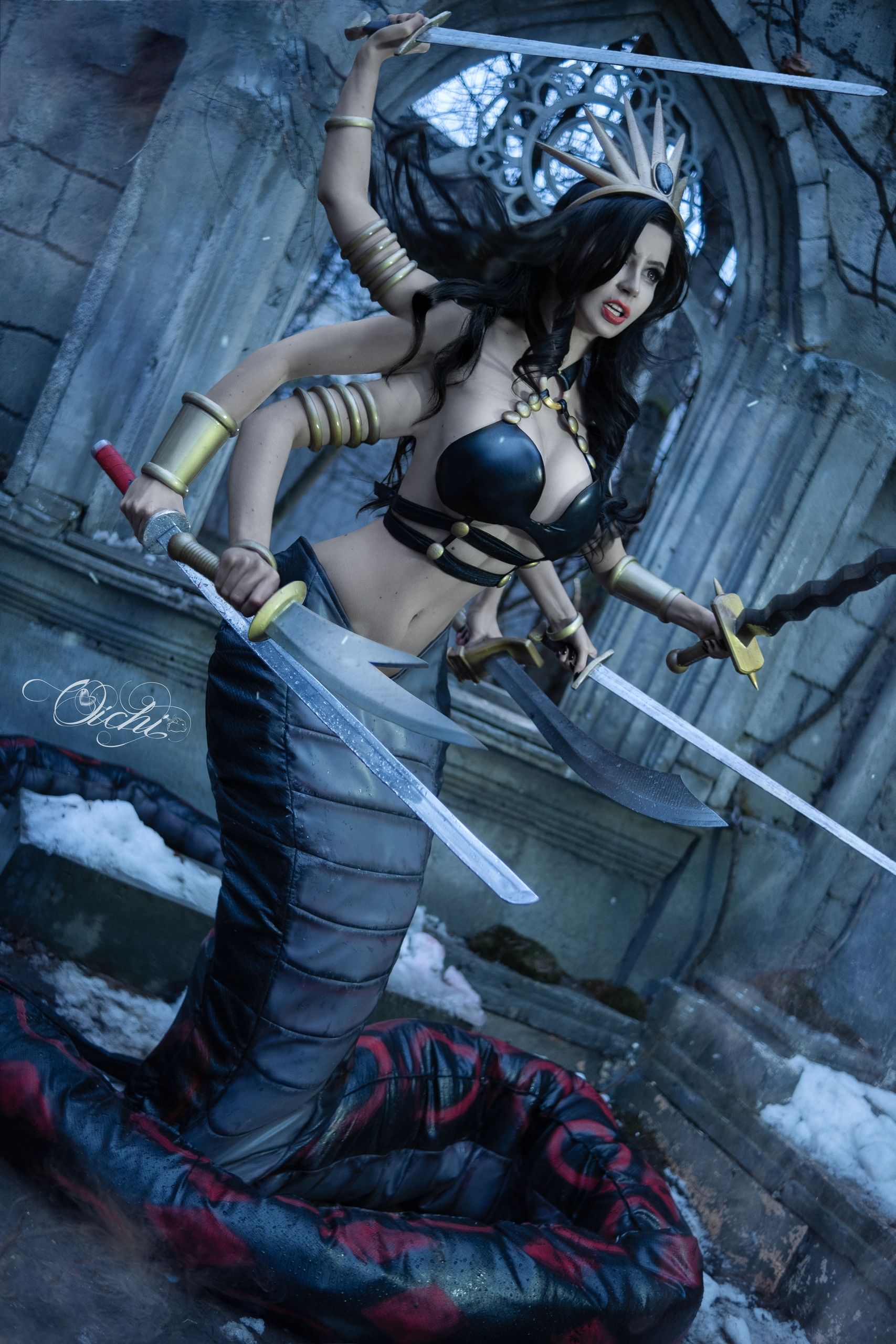 Косплей на Королеву наг из Heroes of Might and Magic III. Косплеер: OICHI. Источник: vk.com/club227533769