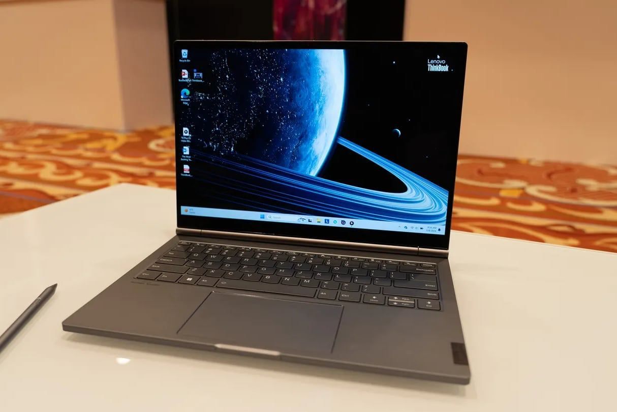 Lenovo ThinkBook Plus Gen 5 Hybrid | Фото: The Verge
