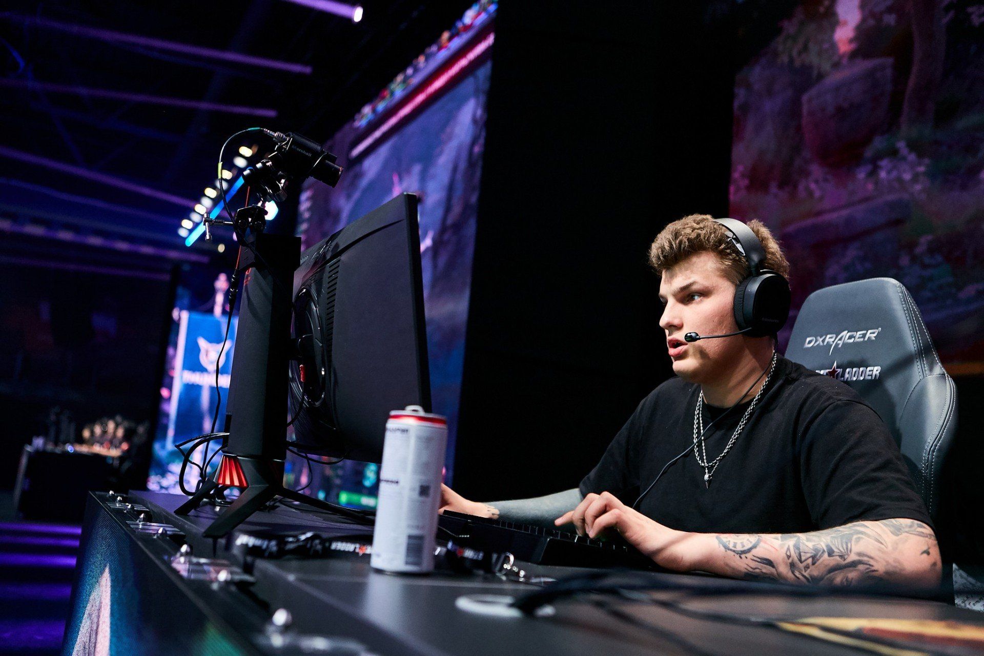 Неожиданный лесник, 70-минутная карта и война в комментариях — чего мы ждем от матча NAVI и Virtus.pro