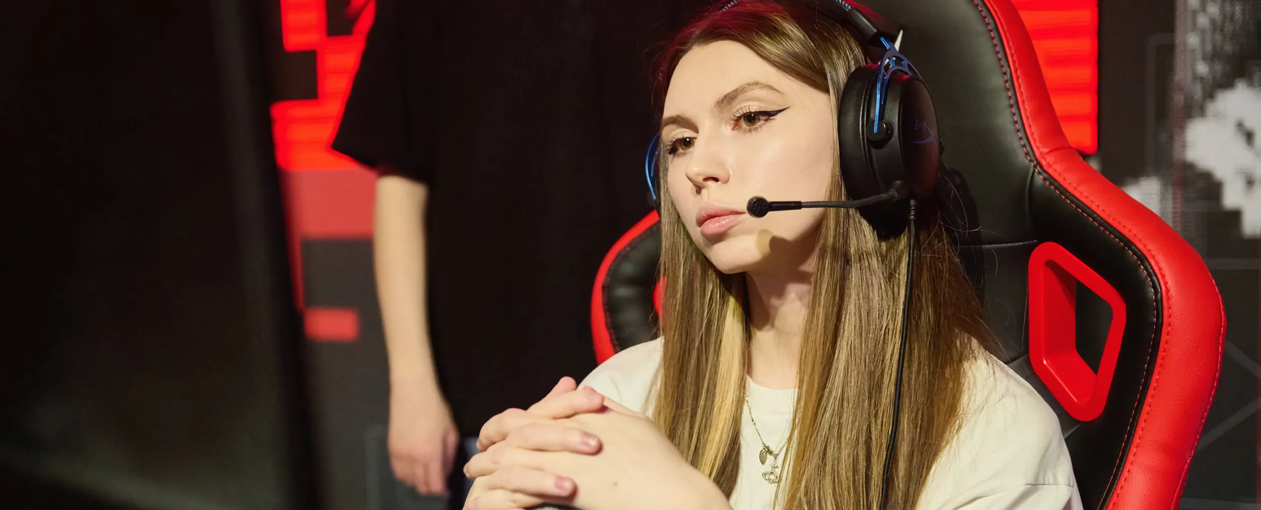 «Пришлось бы пойти на какие-то курсы и обновлять свои знания» — интервью с Fruktozka о бане на Twitch, хобби и BetBoom Streamers Battle х Динамо 12