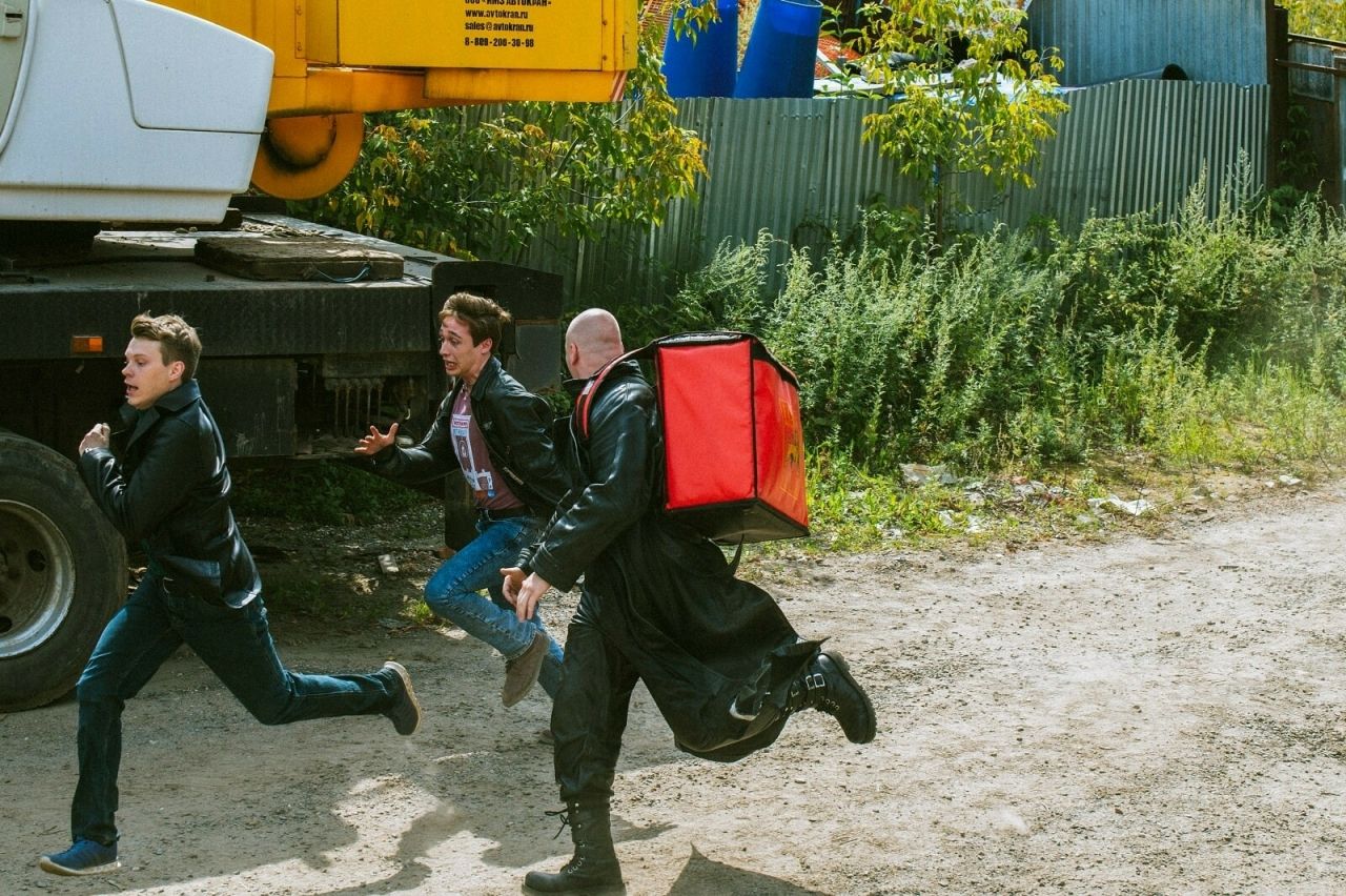 Кадр со съемок сериала «Отмороженные»