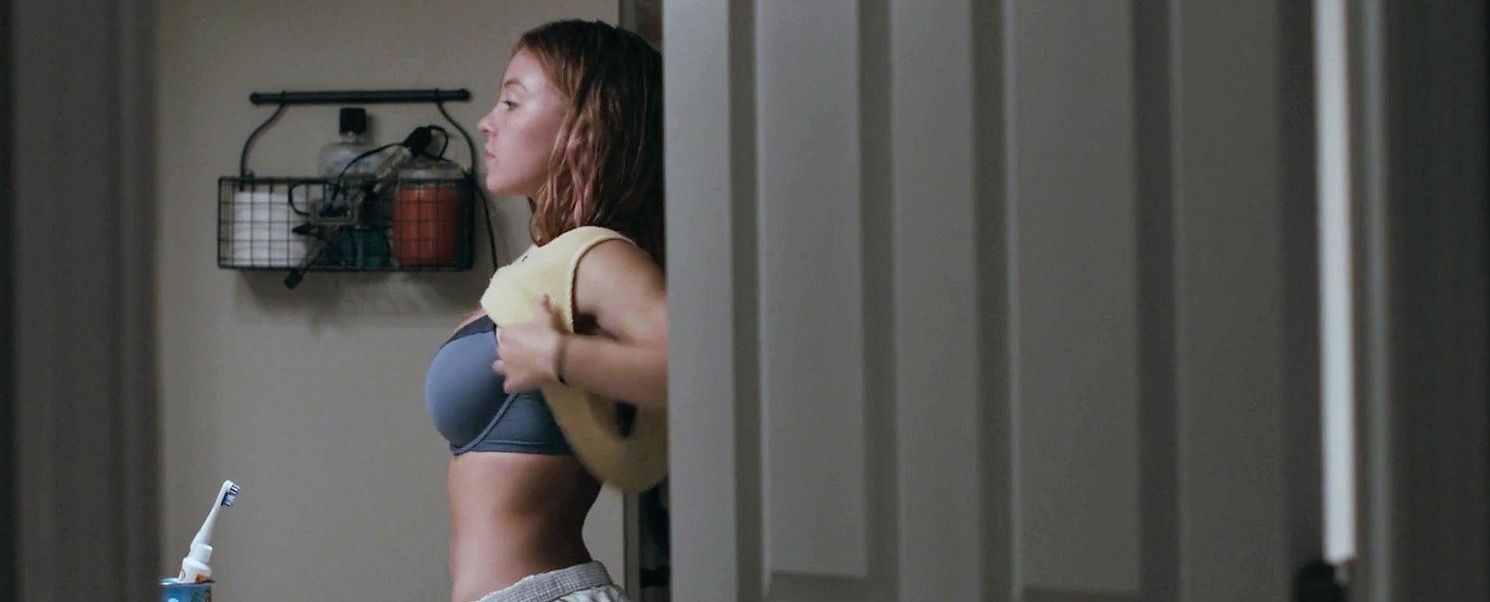 «Лучшая грудь в Голливуде» — все фильмы с Сидни Суини