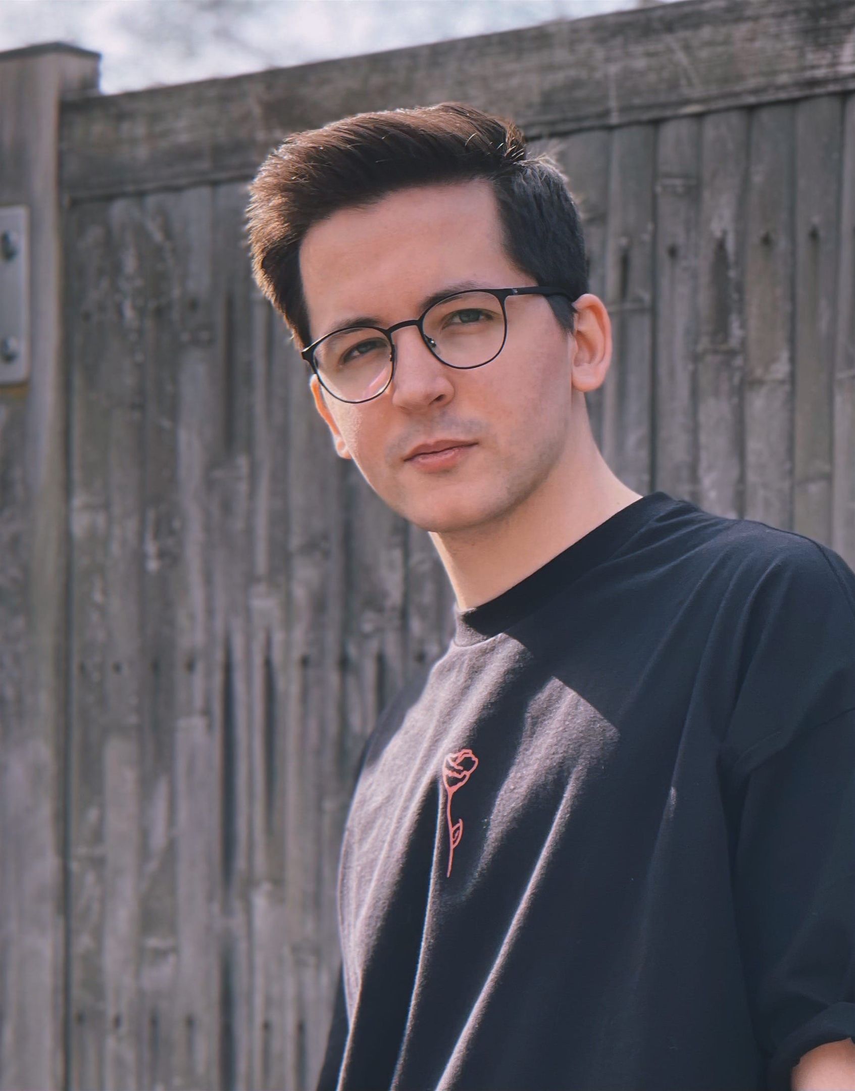 Recrent | Источник: страница Recrent во «ВКонтакте»