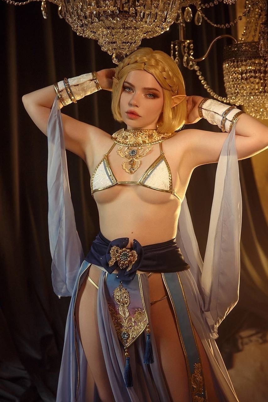 Косплей на Зельду — принцессу из The Legend of Zelda. Косплеер: ashenReina. Источник: vk.com/ashenreina
