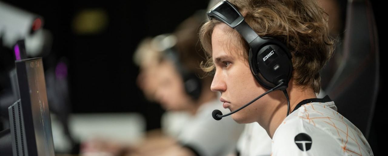 Большое интервью с Noticed о проблемах в VP, общении с Saksa и лучших офлейнерах