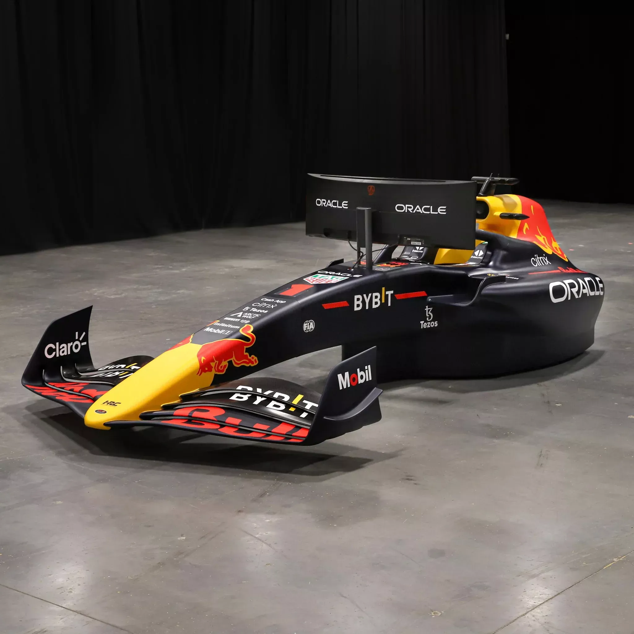 Гоночный симулятор от Red Bull | Источник: Carscoops