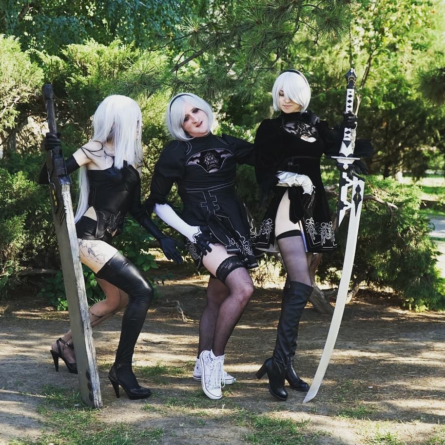 Елфимов в образе 2В из NieR: Automata