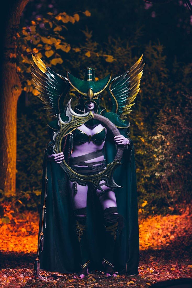 Косплей на Майев Песнь Теней. Косплеер: Lightning Cosplay. Источник: lightningcosplay.com/maiev-shadowsong