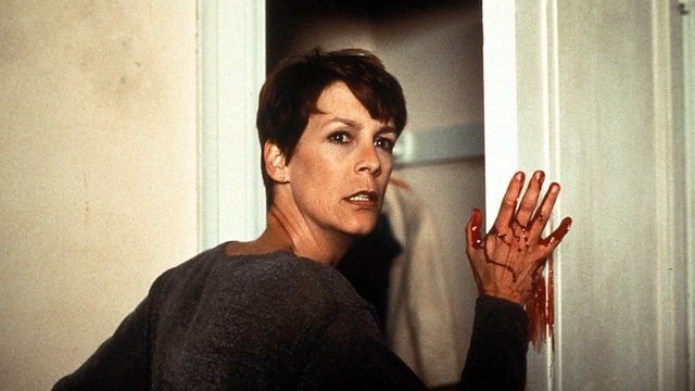 Прекрасная Джейми Ли Кёртис в фильме «Хэллоуин: 20 лет спустя»