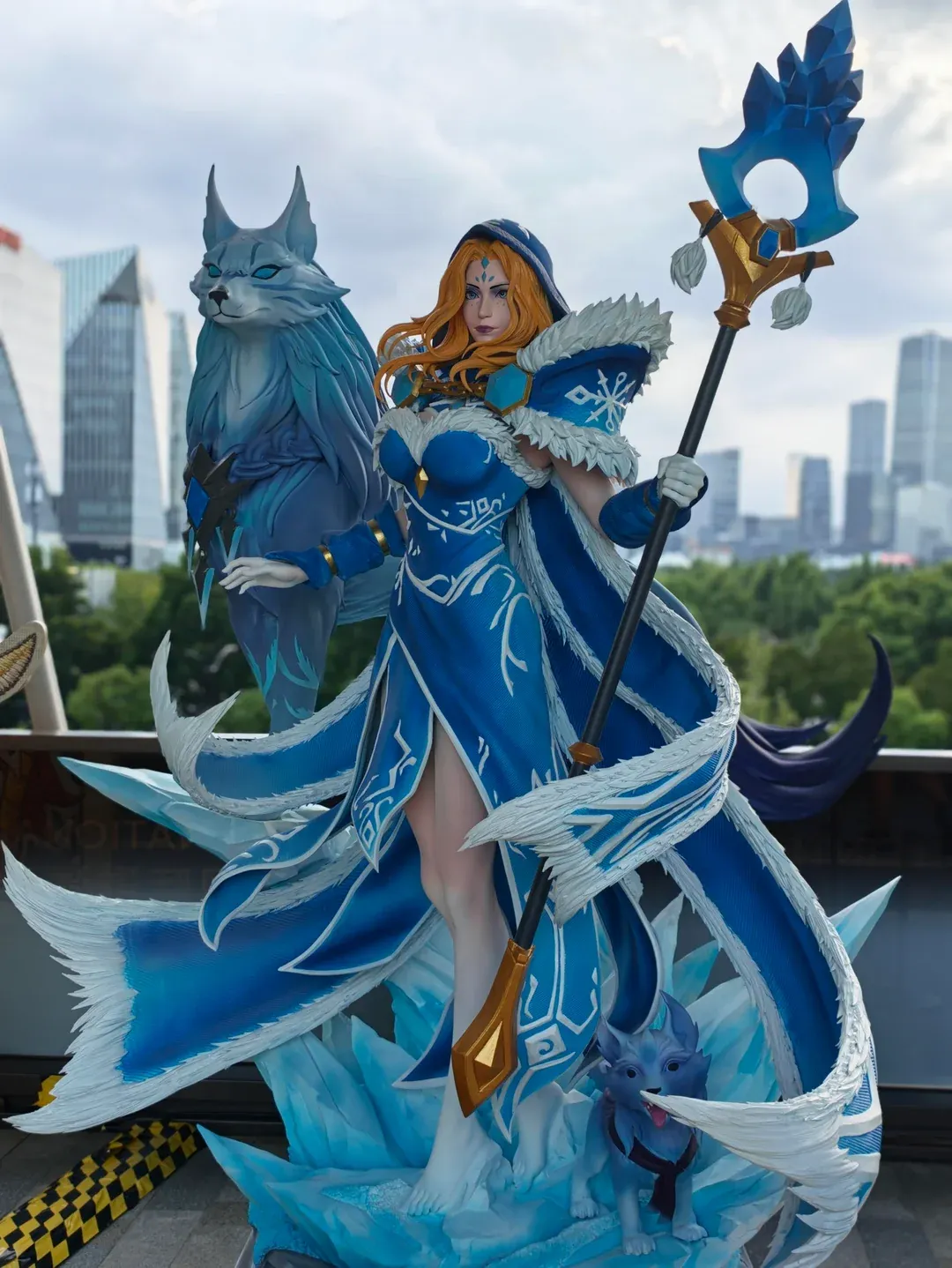 Ростовая фигура арканы Crystal Maiden | Источник: reddit