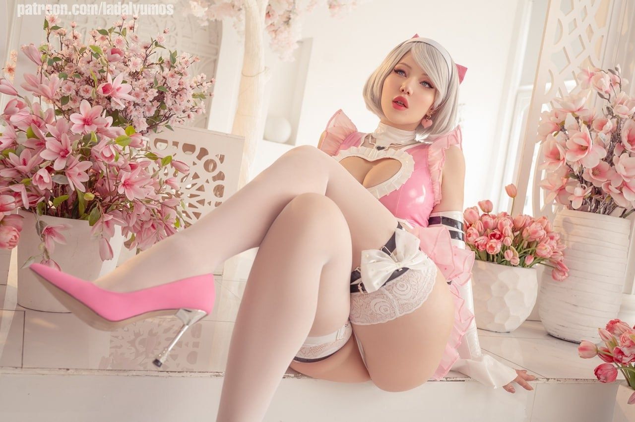 Косплей на 2B из NieR: Automata. Косплеер: Lada LYUMOS. Фотограф: Ekaterina Morpheeva. Источник: vk.com/lyumoslada
