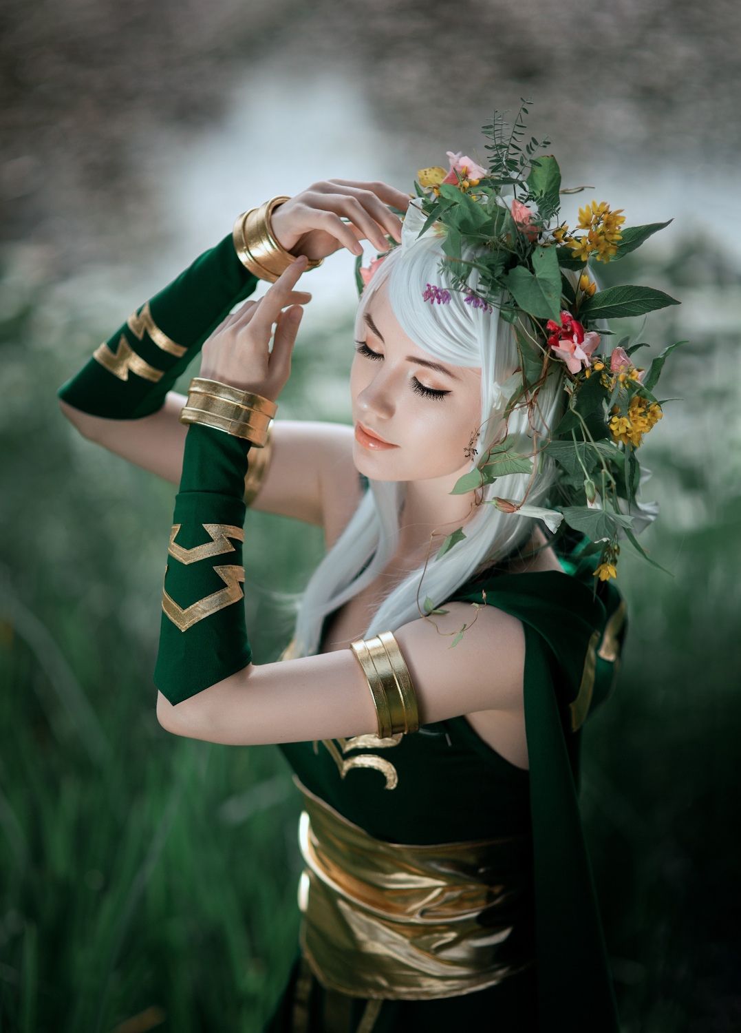 Косплей на Ashe из League of Legends. Косплеер: Александра Верс. Фотограф: Алена Филиппова. Источник: vk.com/fantasee