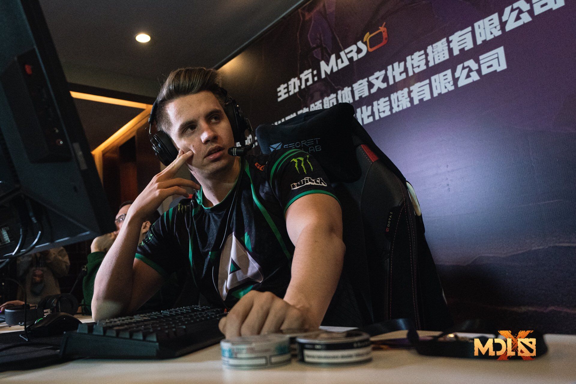 Handsken | Фото: twitter.com/MarsMedia