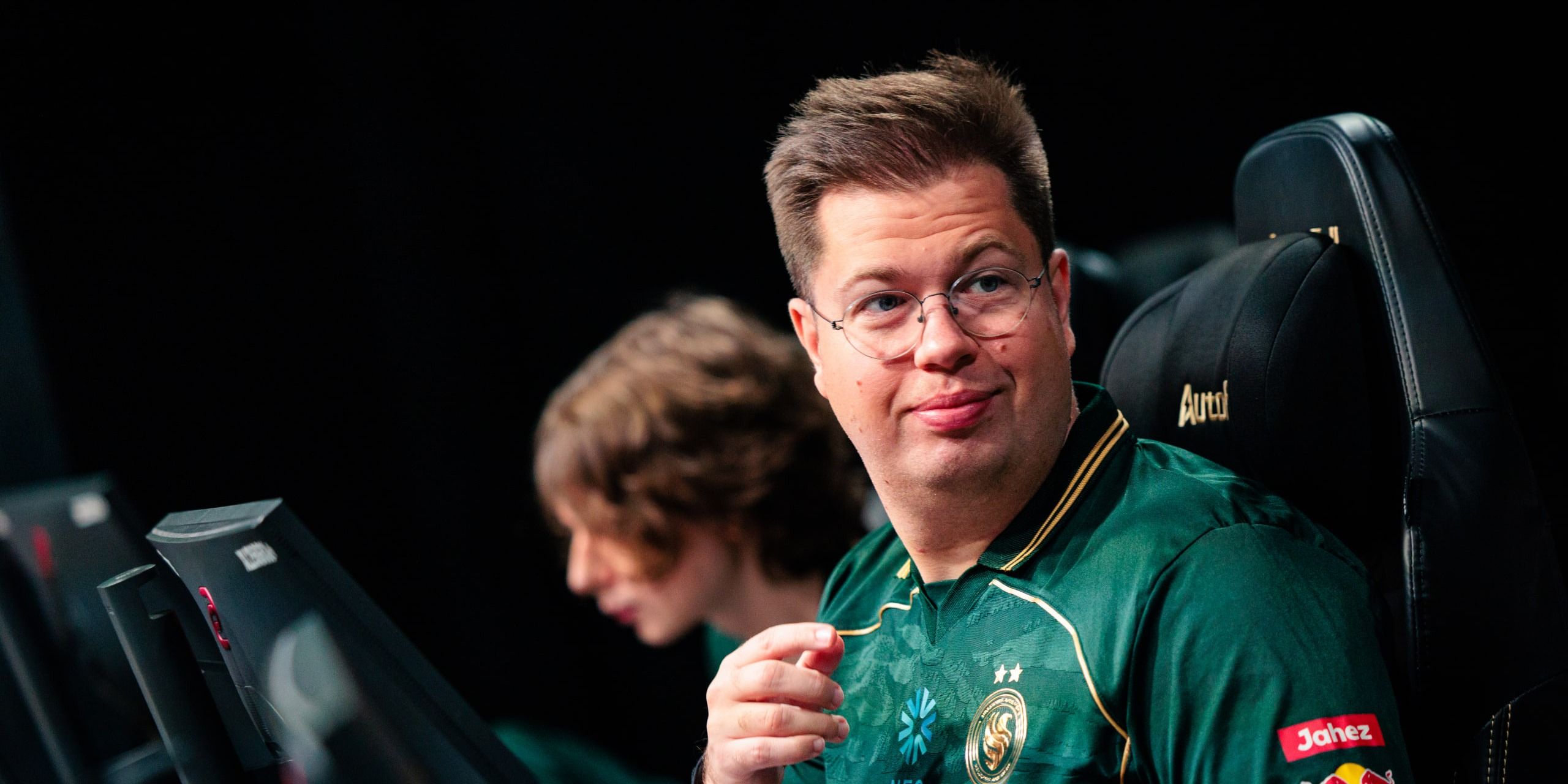 Аналитики не сомневаются в победе Falcons над 9z Team на Thunderpick World Championship 2026