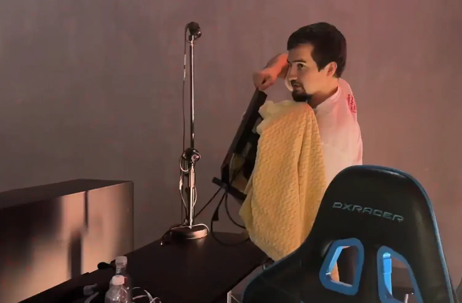 Источник: канал Daxak на Twitch