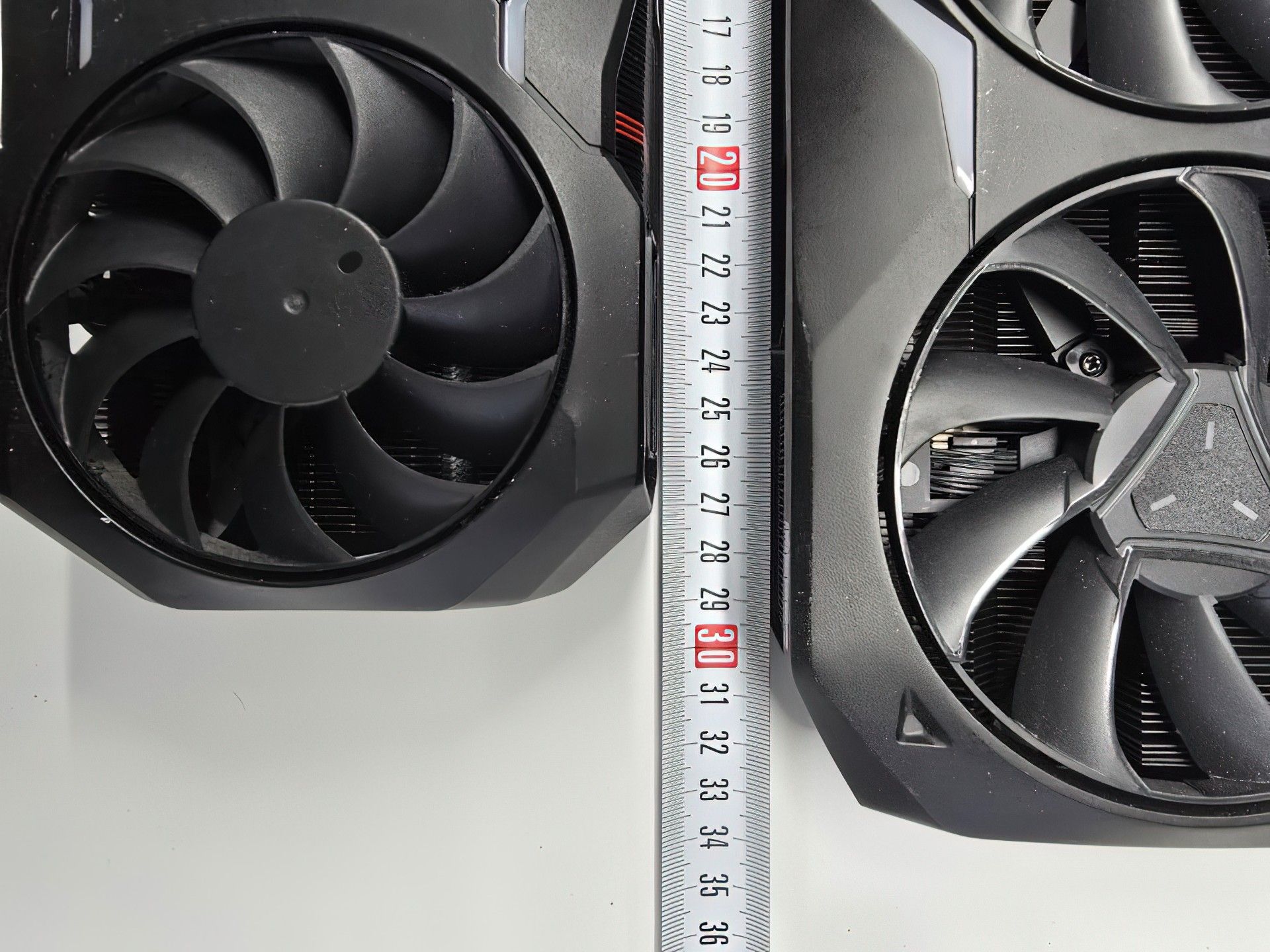 Невыпущенный конкурент RTX 4090 от AMD в сравнении с Radeon RX 7900 XTX | Источник: QuasarZone