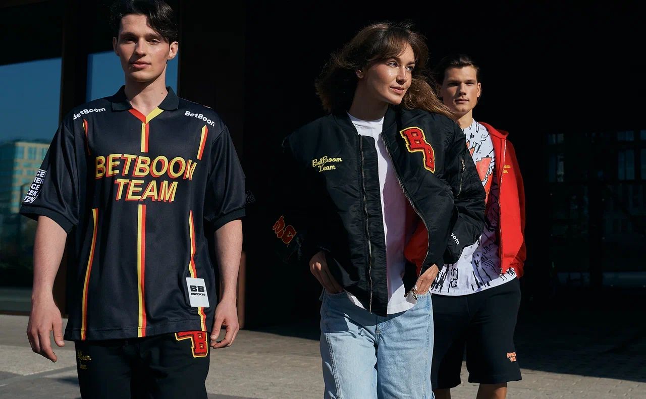 Коллекция одежды BetBoom Team / творческая группировка A.D.E.D. / джерси BetBoom Team. Магазин фирменного мерча: bbteam.shop