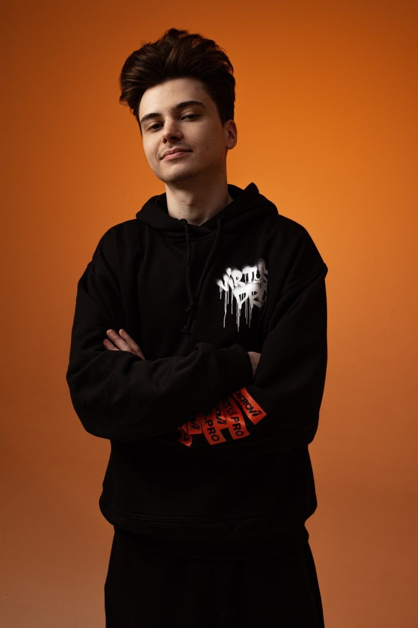 Лимитированный дроп Molotov x Virtus.prо.