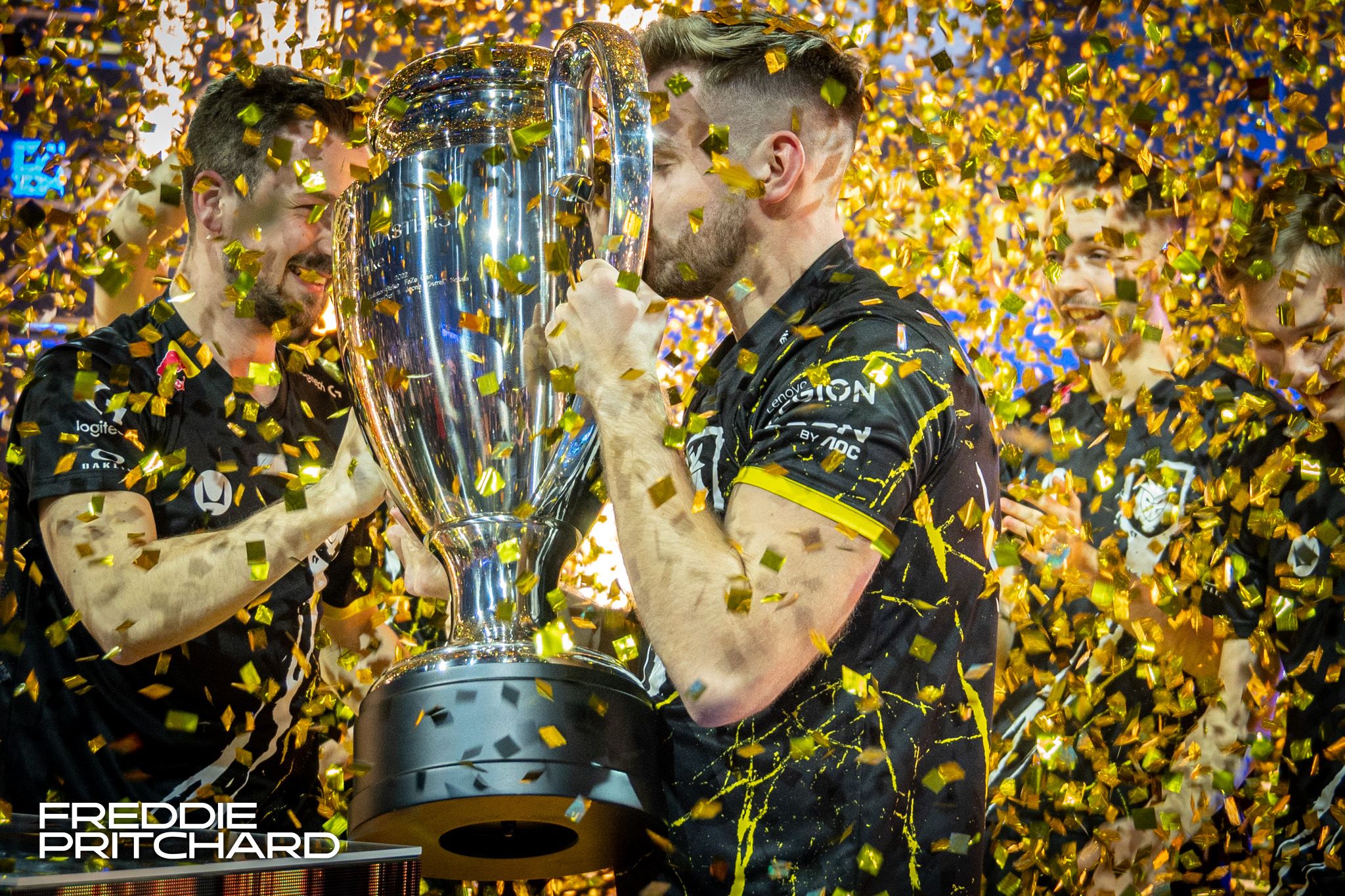 Счастливый NiKo после первой победы на IEM Katowice | Источник: твиттер GrimyRannarr