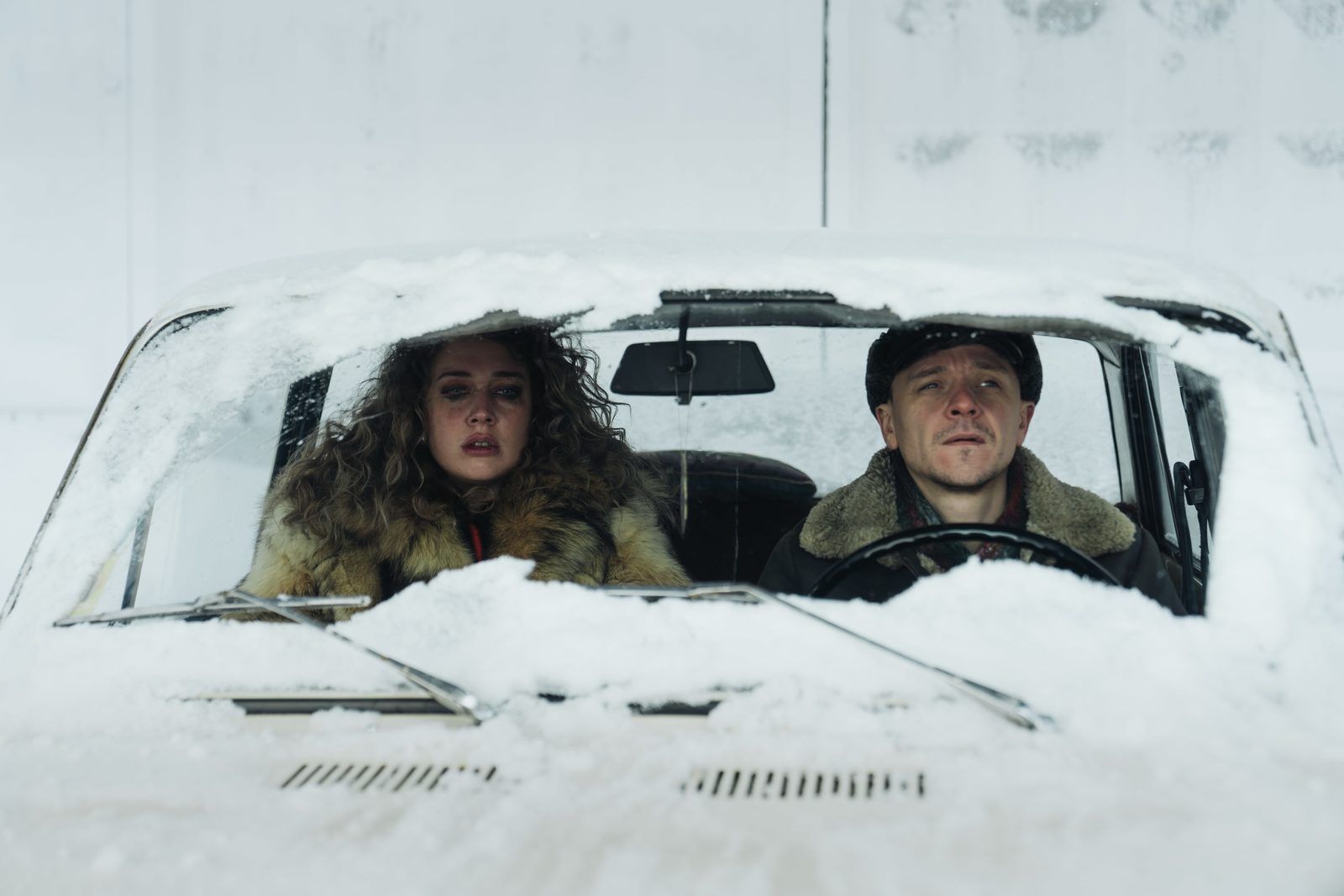 Кадр из сериала «Аутсорс»