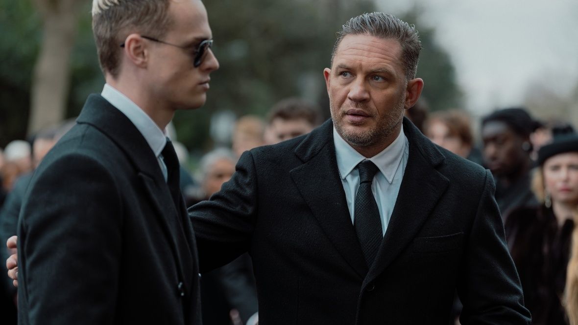 Кадр из сериала «Гангстерленд»