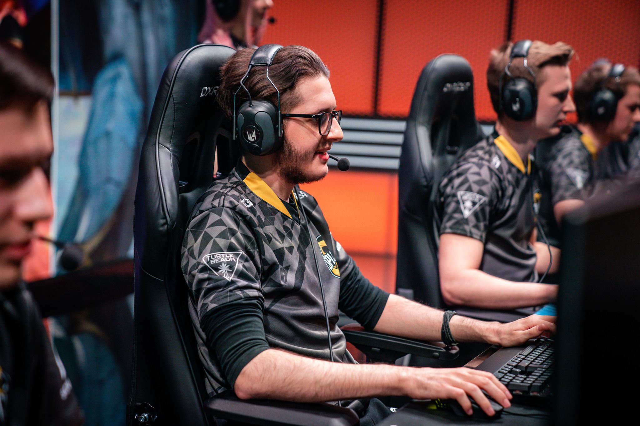 Смайты, конечно, хорошие, но этого недостаточно. Фото: LoL Esports