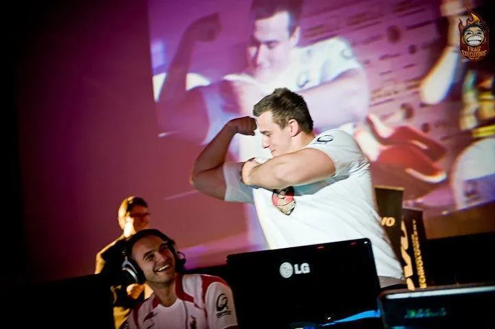 PashaBiceps на старте карьеры | Источник: страница pashaBiceps на Facebook*