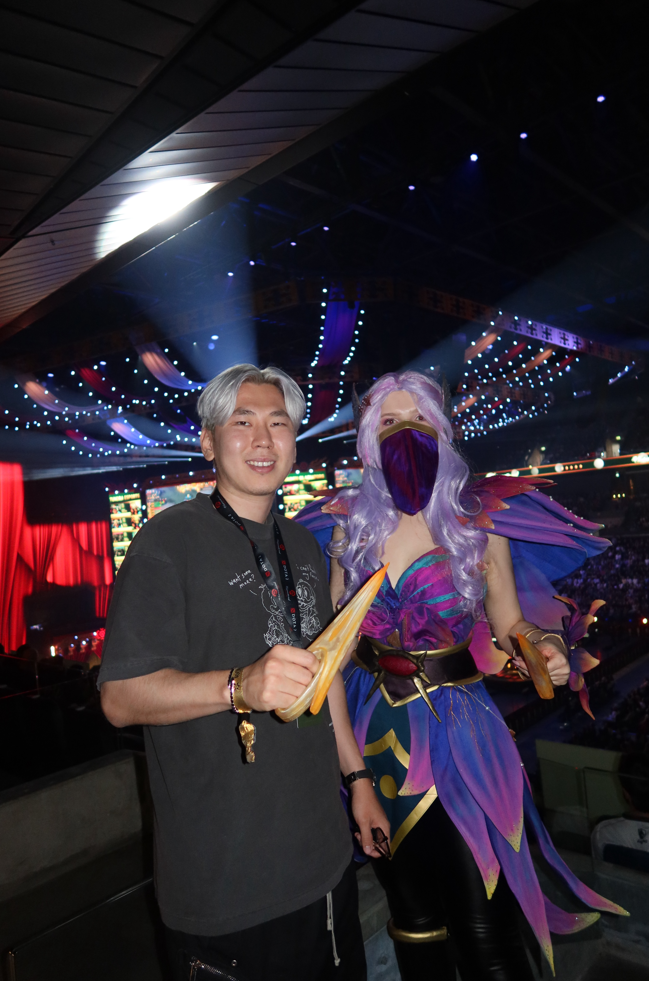Алина Якиревич в образе Teamplar Assassin на TI13