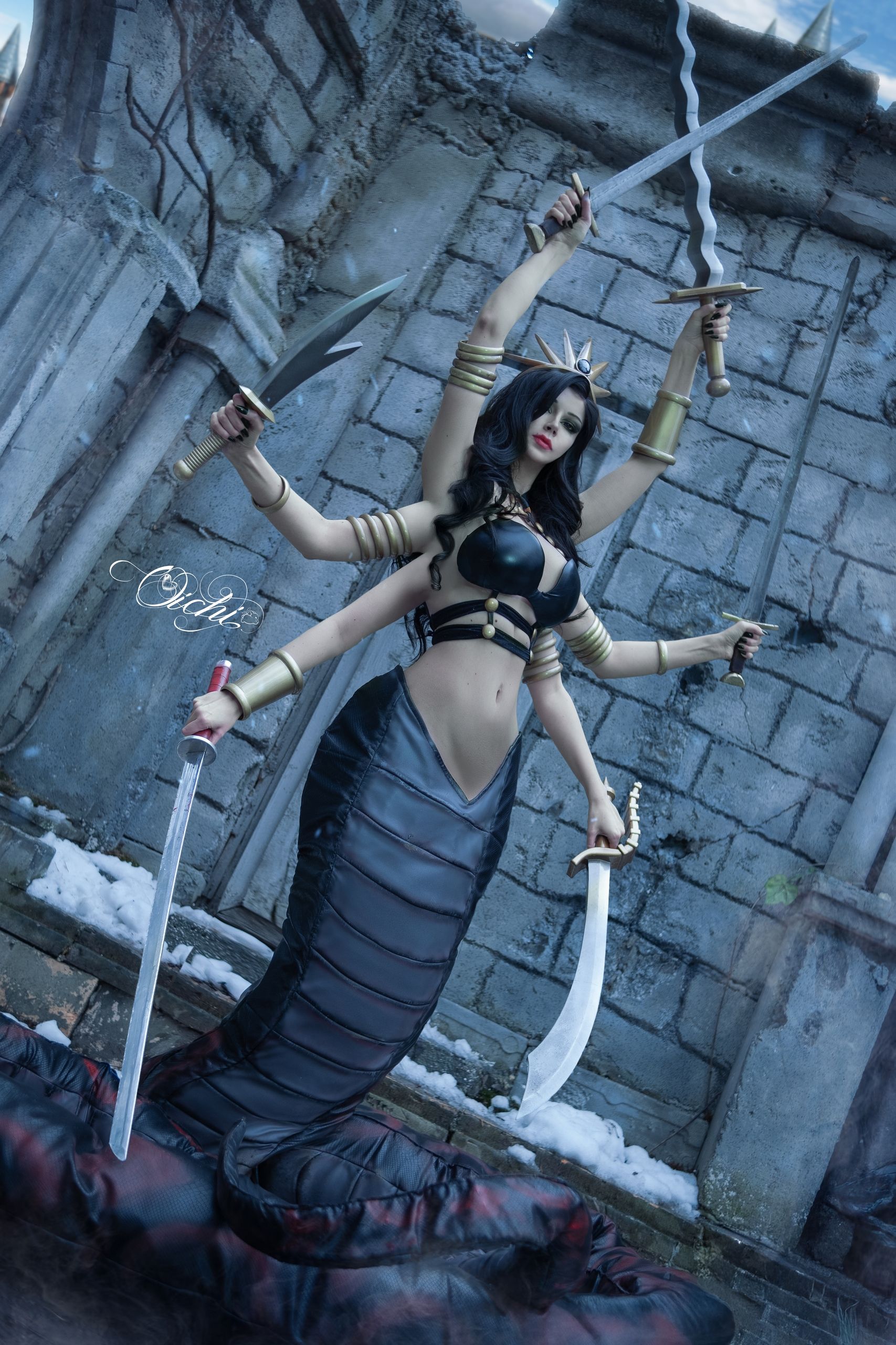 Косплей на Королеву наг из Heroes of Might and Magic III. Косплеер: OICHI. Источник: vk.com/club227533769