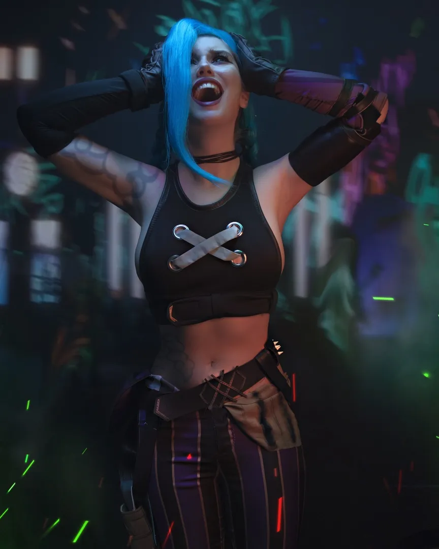 Косплей на Джинкс из League of Legends. Косплеер: Энж Стрельникова. Источник: vk.com/playsafeee