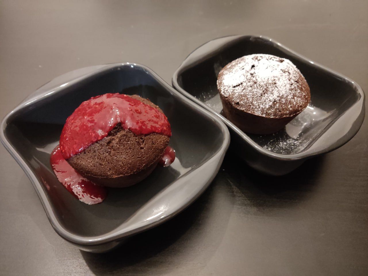 Тут вам и на Хэллоуин, и на Новый год. Можно всё вместе — ни я, ни авторы вам не запретят