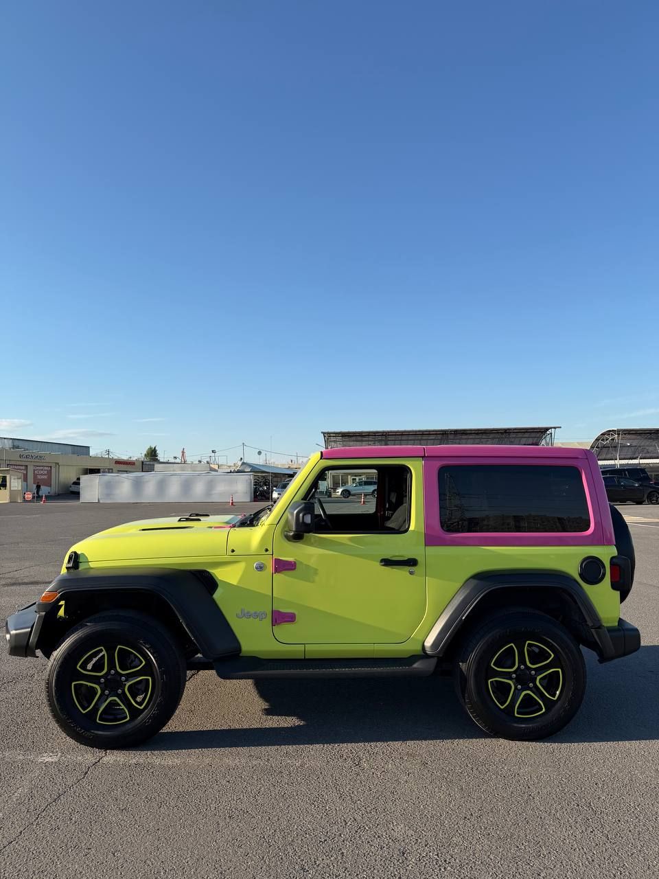 Jeep Wrangler  машина Дины Блин. Источник: Telegram