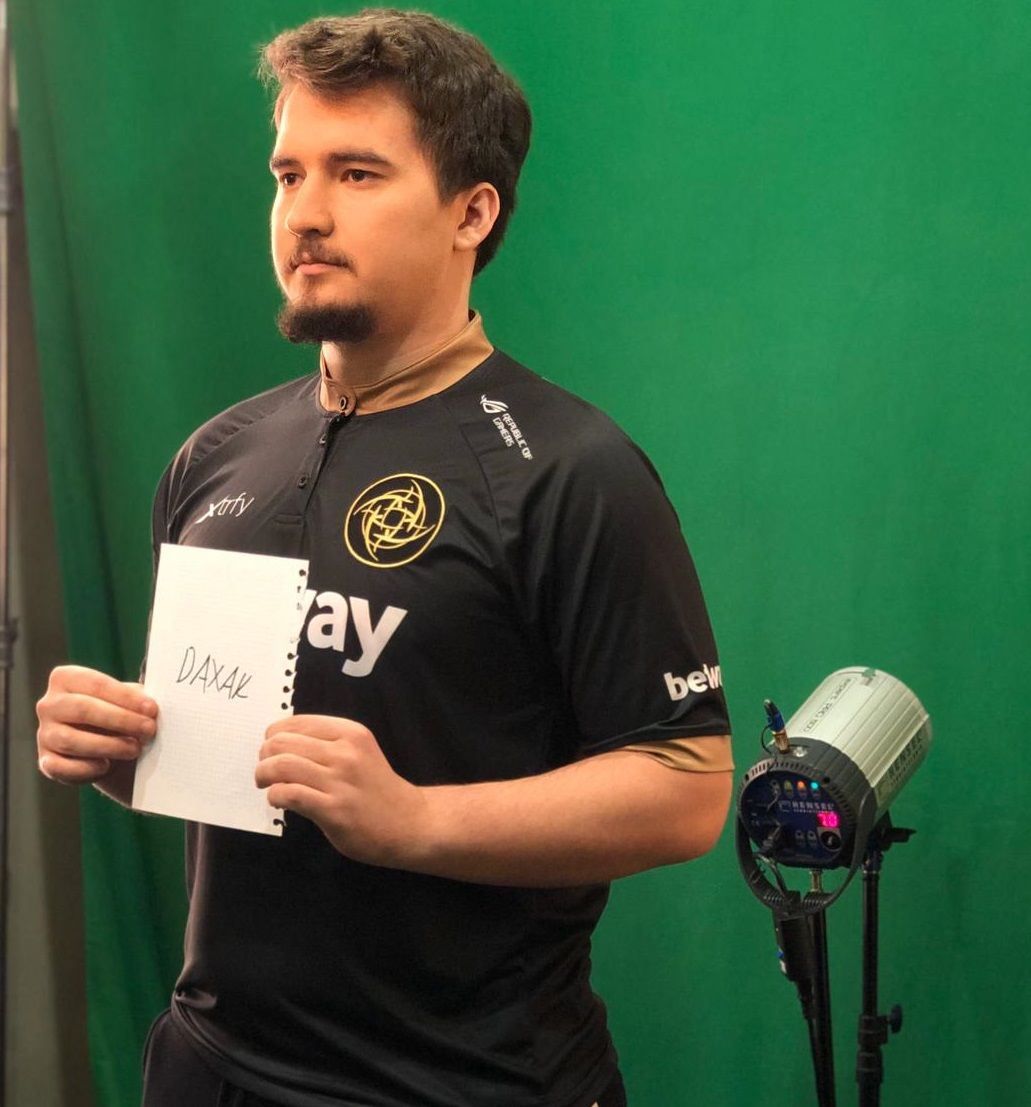 Daxak в форме Ninjas in Pyjamas
Источник: Ninjas in Pyjamas