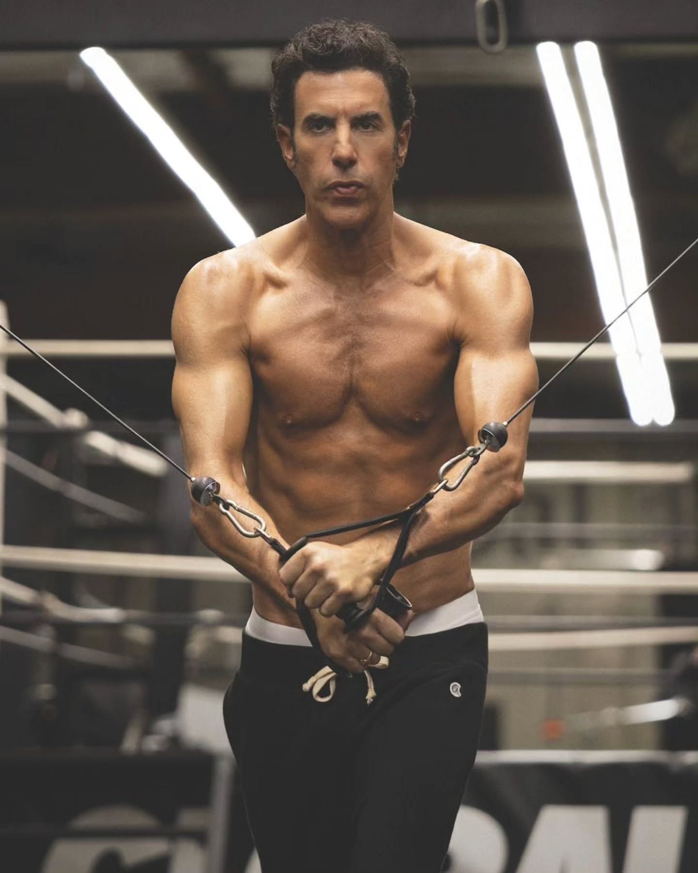 Источник: аккаунты Men's Fitness и Саши Барона Коэна в Instagram*