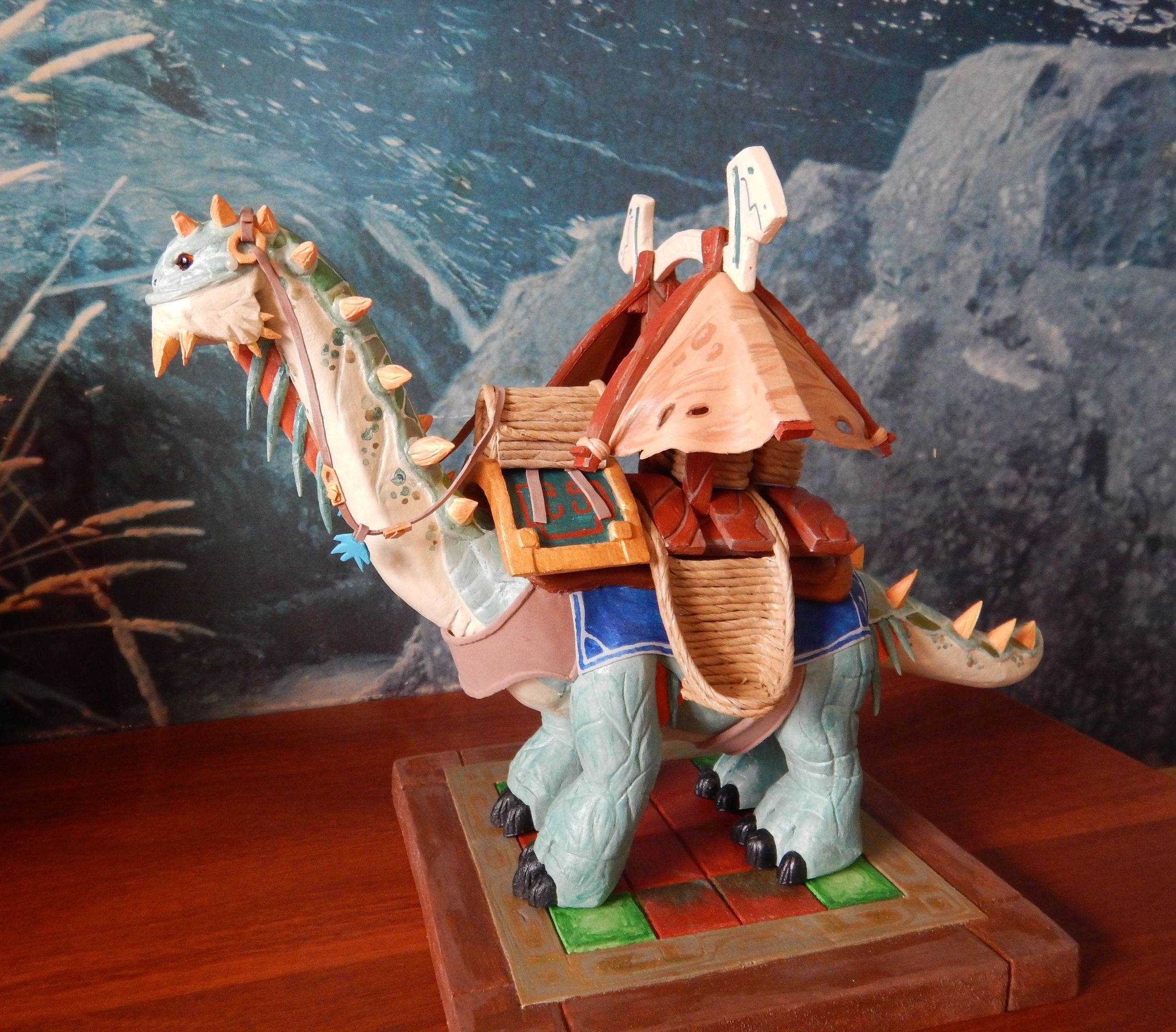 Статуэтка «Могучий вьючный брутозавр». Мастер: Наталья Варламова. Источник: vk.com/asunpaladin