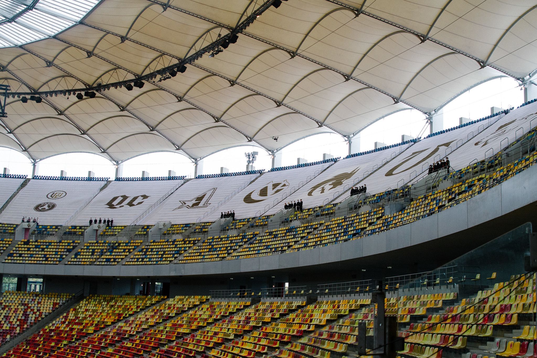 Прибытие команд на арену The International 2021. Фото: Valve. Источник: flickr.com