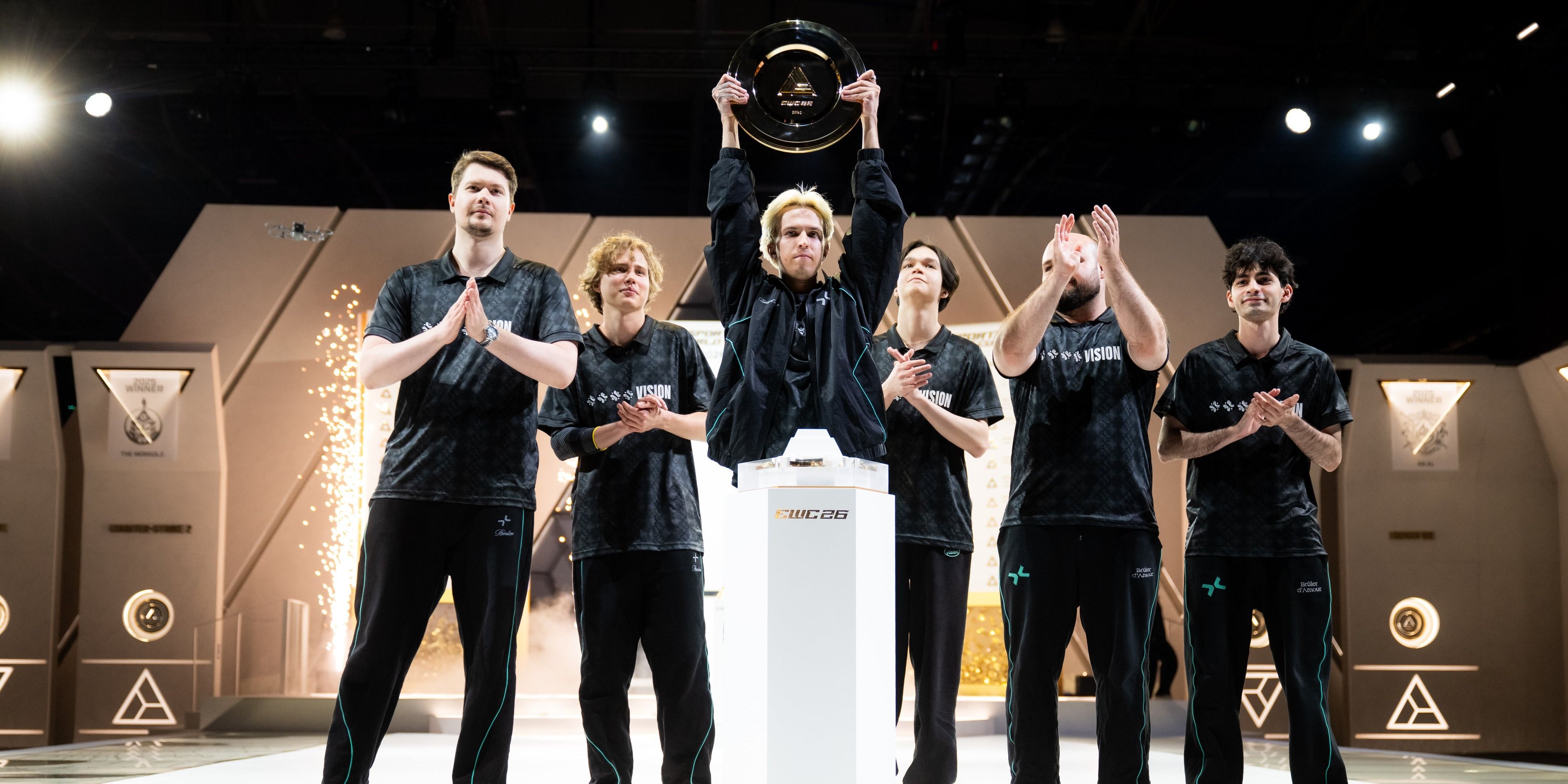 Misha о PARIVISION: «Очень важно, что в команде есть No[o]ne и Puppey, которые делают суперхороший микс. Напоминает NAVI 2013-го»