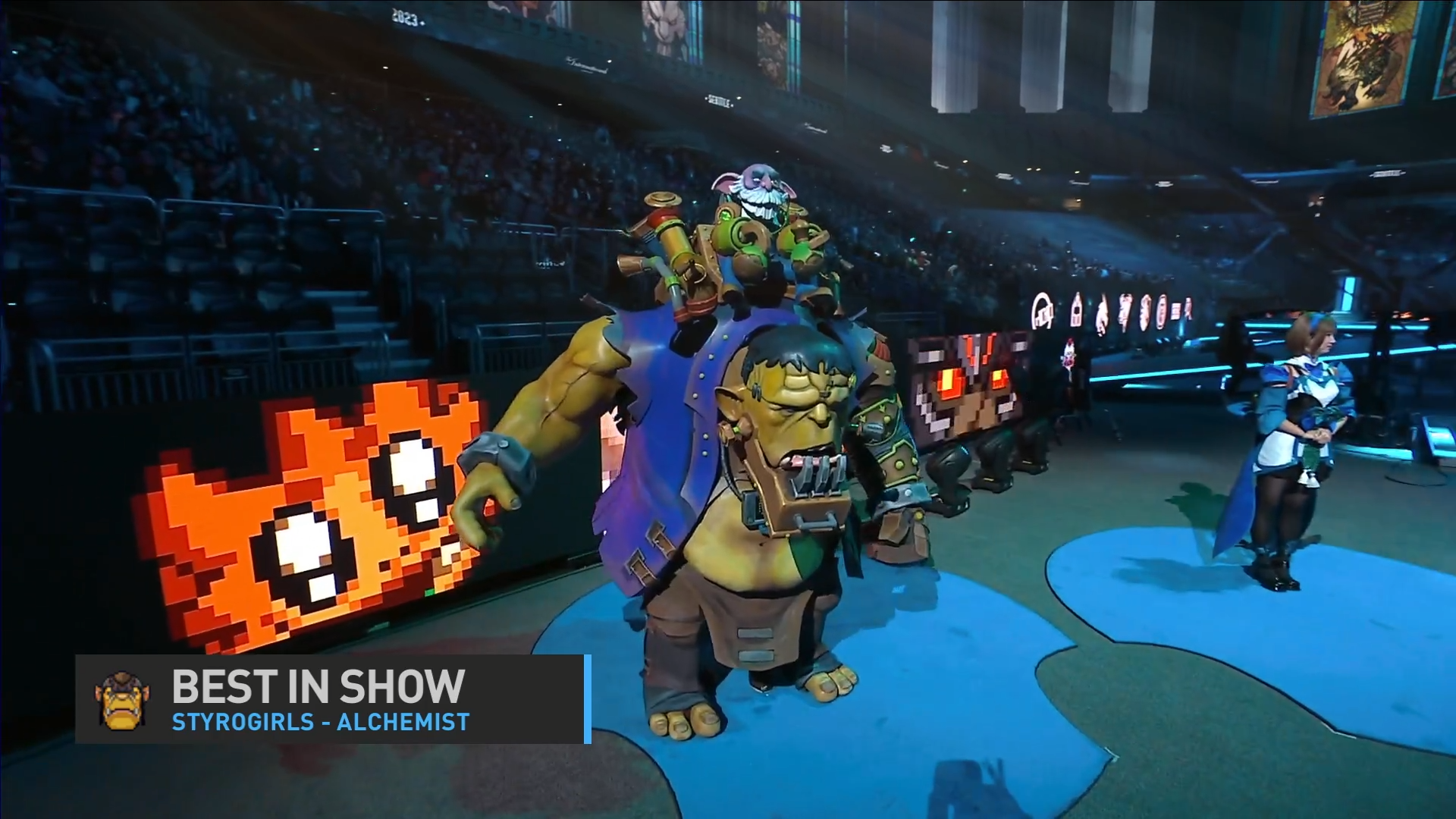 Конкурс косплея на The International 2023. Победитель — Alchemist от Styrogirls