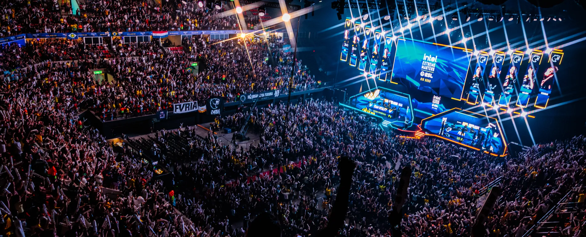 За какие команды по CS болели бы Сократ, Македонский и другие исторические личности? Мы выяснили всё