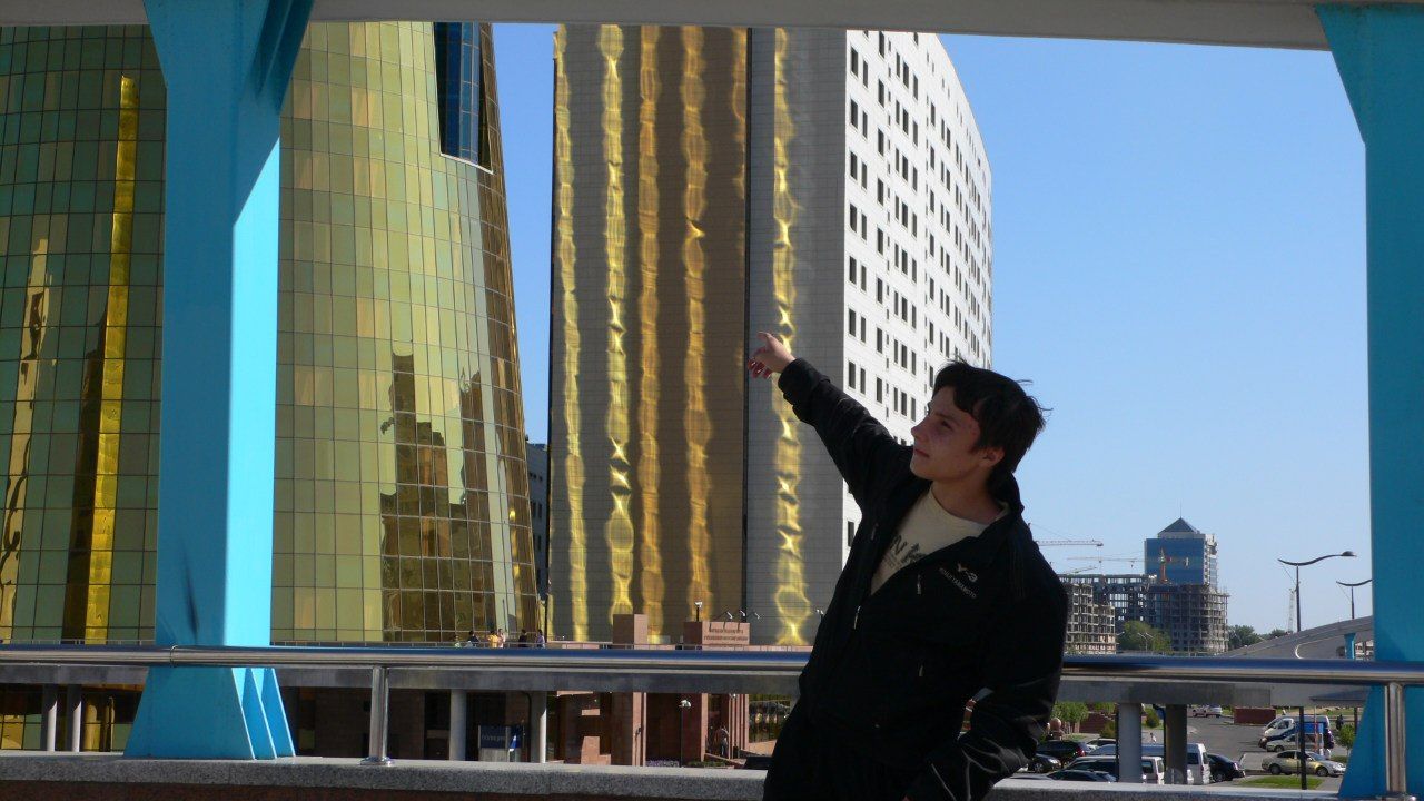 "В RAGE платили нестабильно. А так, мне нравилось почти всё ... Однако хоть я был и капитан, моё мнение никогда не учитывалось. Постоянно пытались кого то купить и как бы я не отговаривал, меня никто не слушал", - Александр VeryB1gman Сёмин.