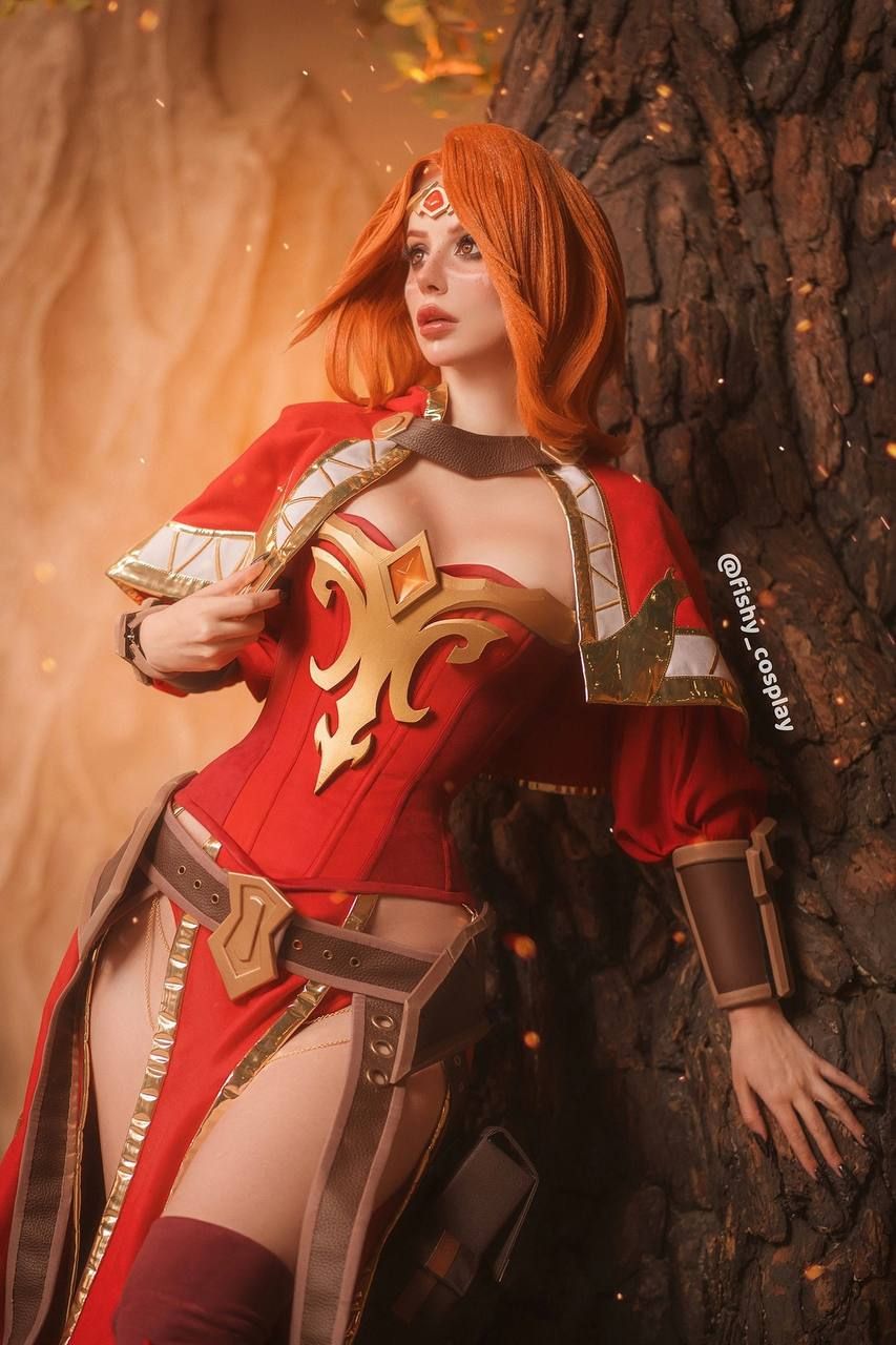 Косплей на Lina из Dota 2. Косплеер: Дарья Fishy Кравец. Источник: vk.com/fishycosplay
