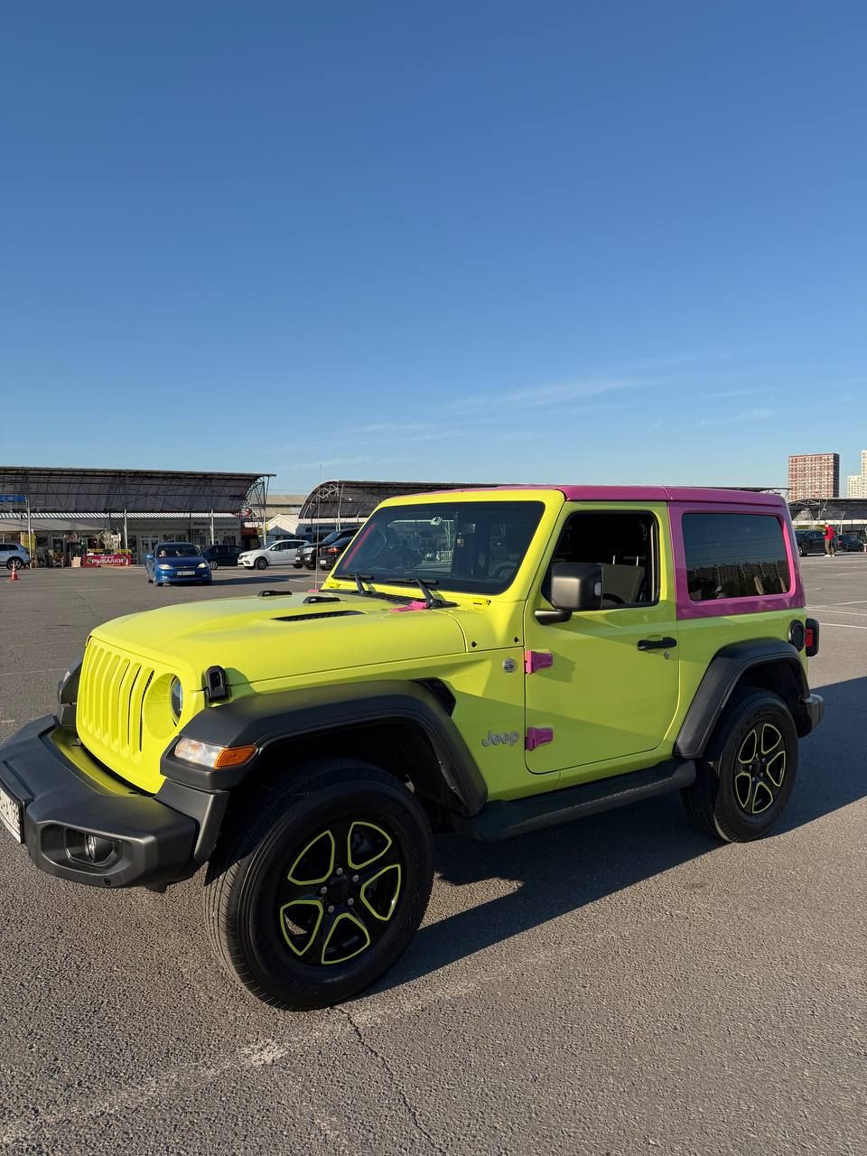 Jeep Wrangler  машина Дины Блин. Источник: Telegram