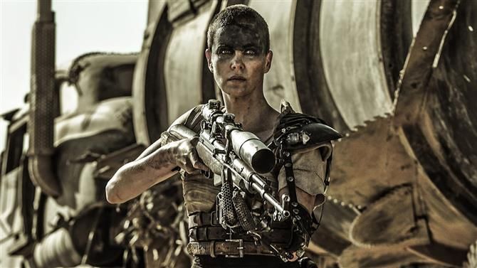 Шарлиз Терон в «Безумном Максе: Дорога ярости»