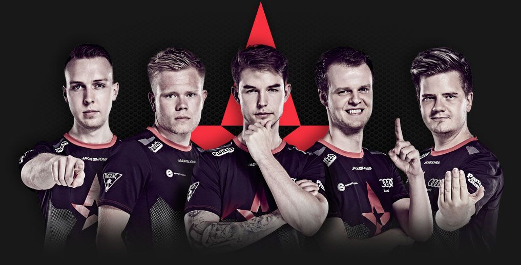 Astralis уже год доминирует в CS:GO. Чего она добилась за это время?