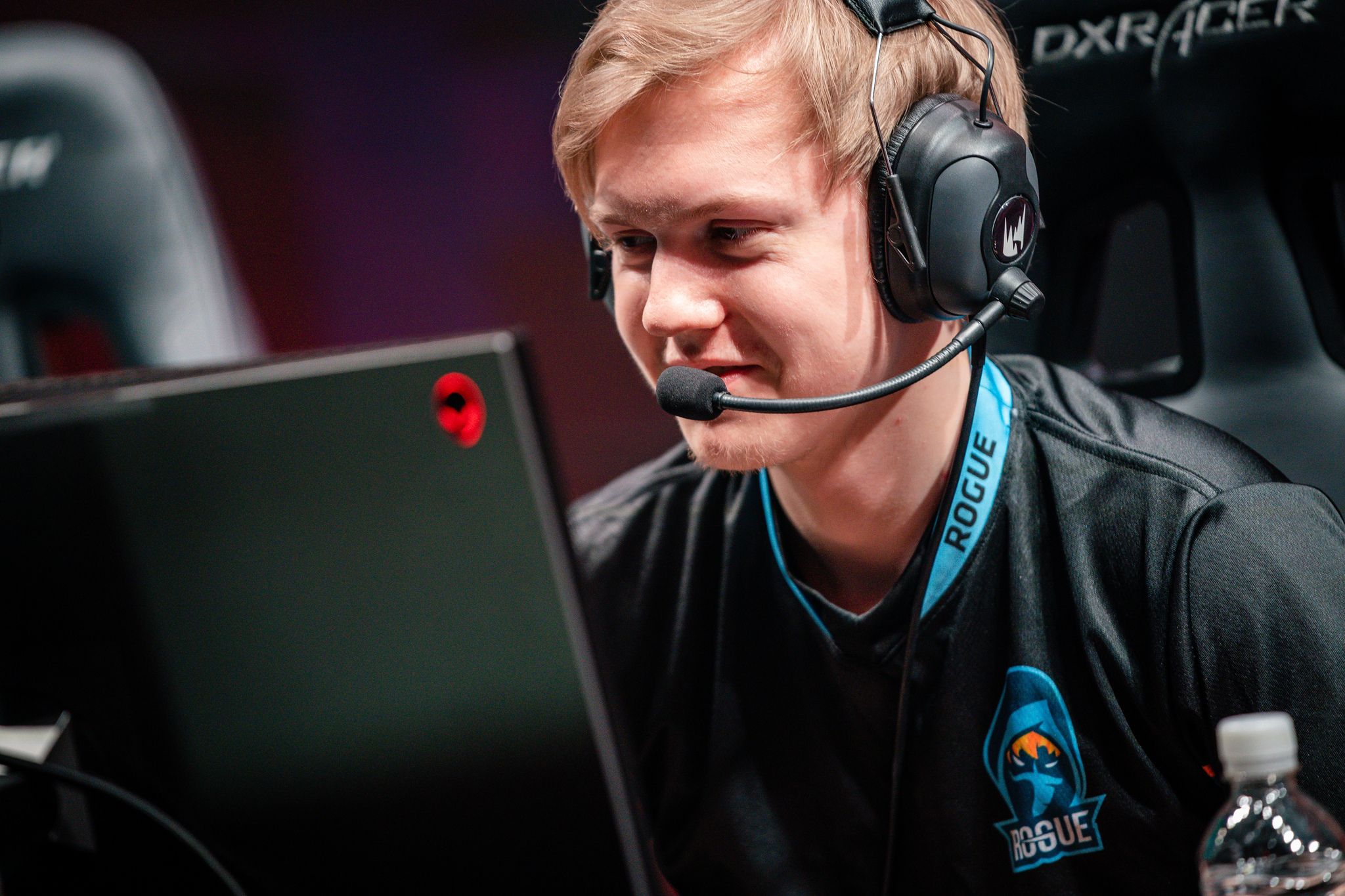 Нет прогресса, но с последнего места не так обидно, да? Фото: LoL Esports