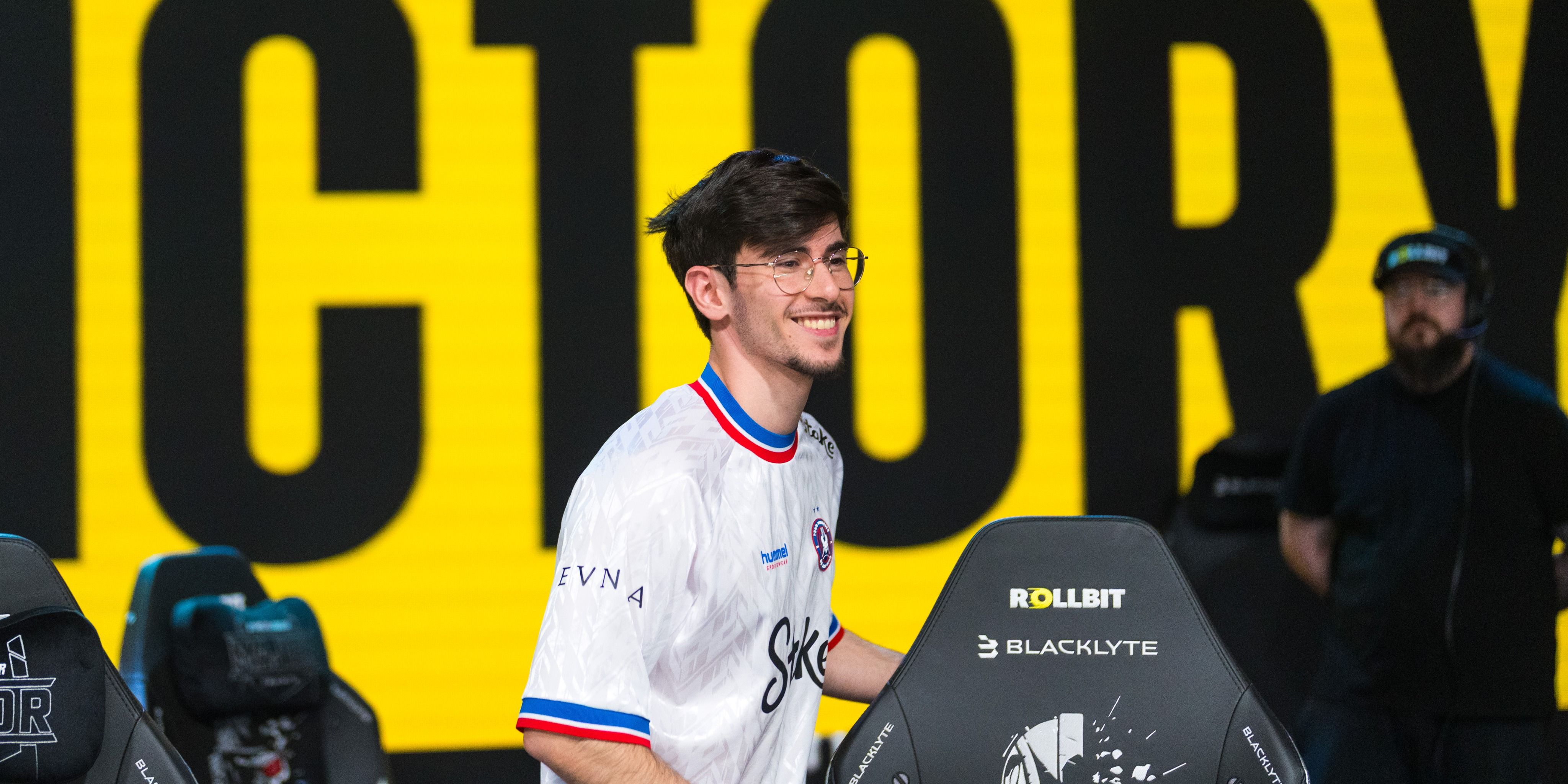 Team Vitality вышла в финал PGL Cluj-Napoca 2026, победив The Mongolz