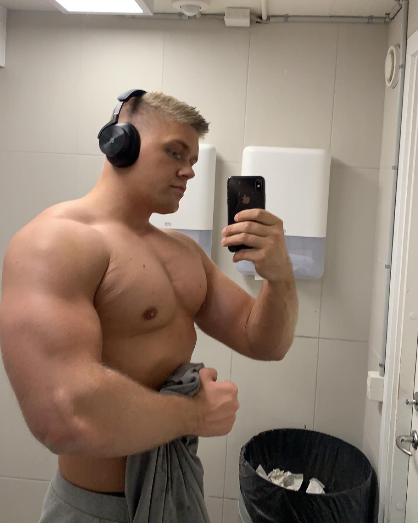 В качалке дела хорошо, пацаны