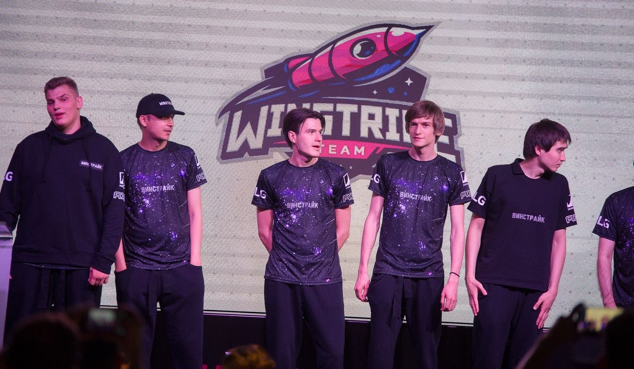  Старая форма Winstrike