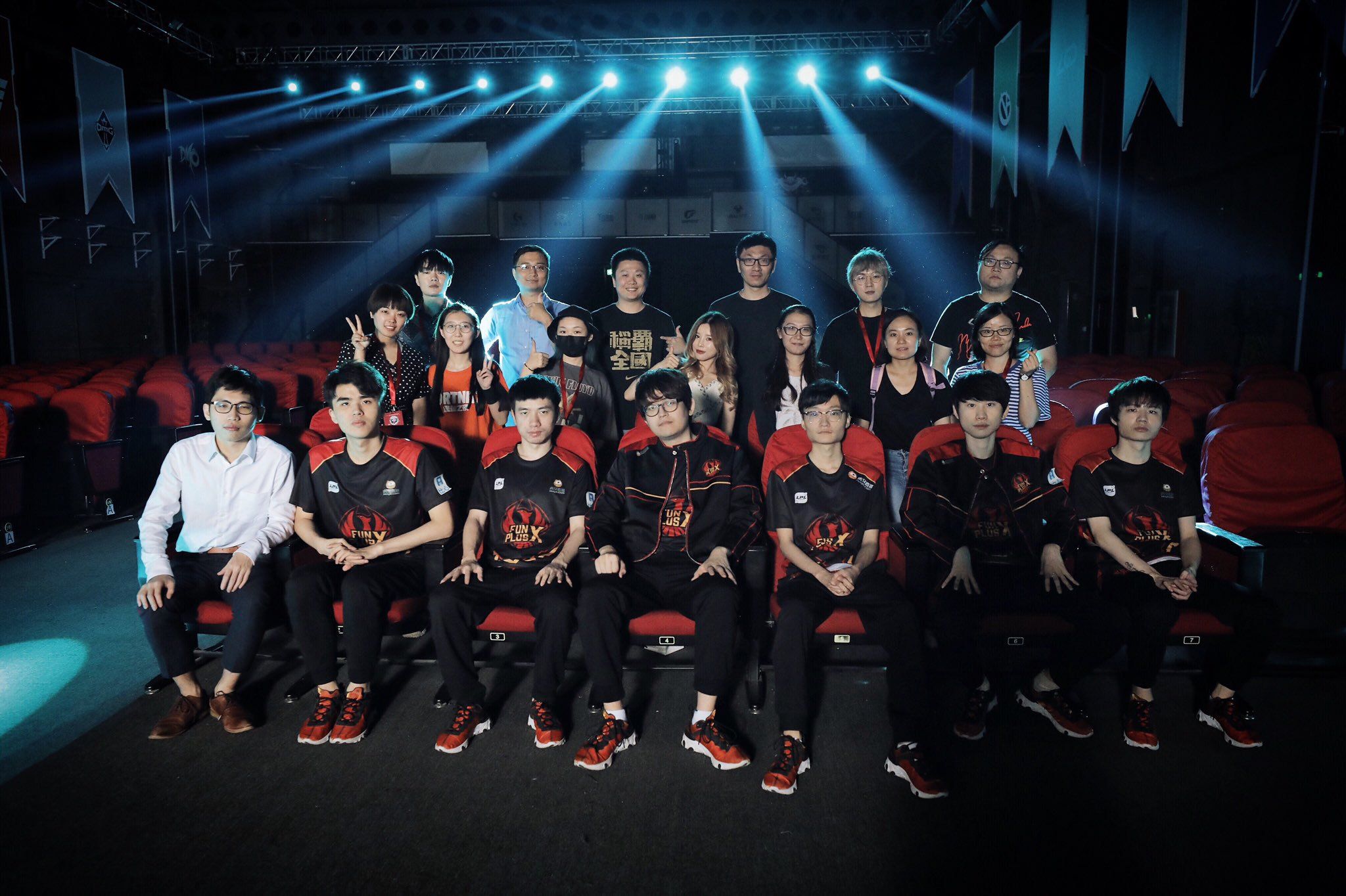 FunPlus Phoenix | Фото: Hotspawn.